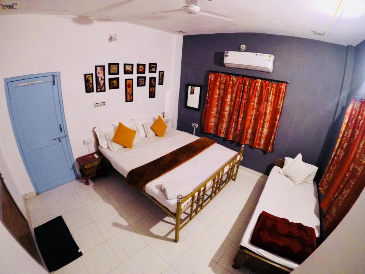 The Hostel Crawl Udajpur Exteriér fotografie